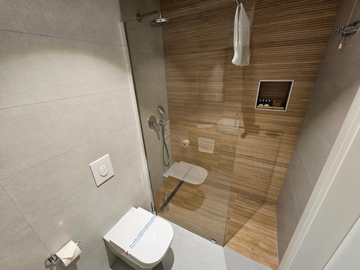 Hotel Etna Gracanica  Dış mekan fotoğraf