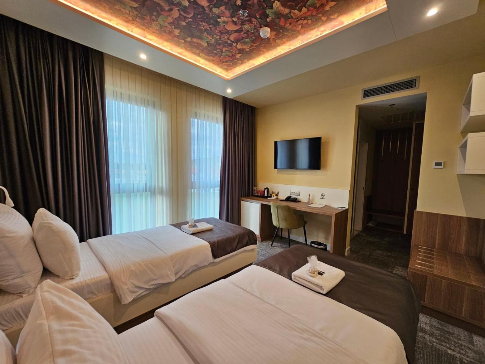 Hotel Etna Gracanica  Dış mekan fotoğraf