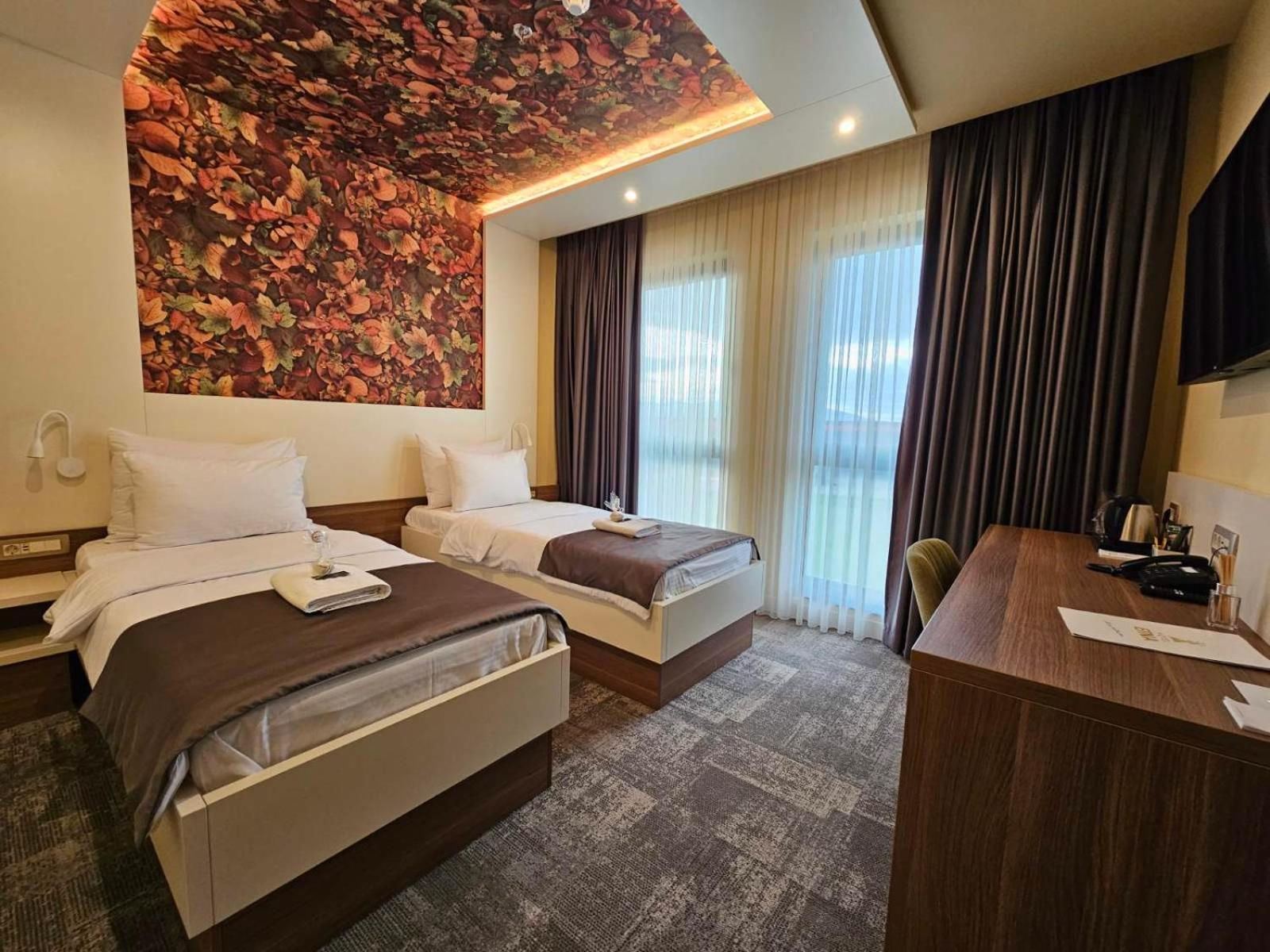 Hotel Etna Gracanica  Dış mekan fotoğraf